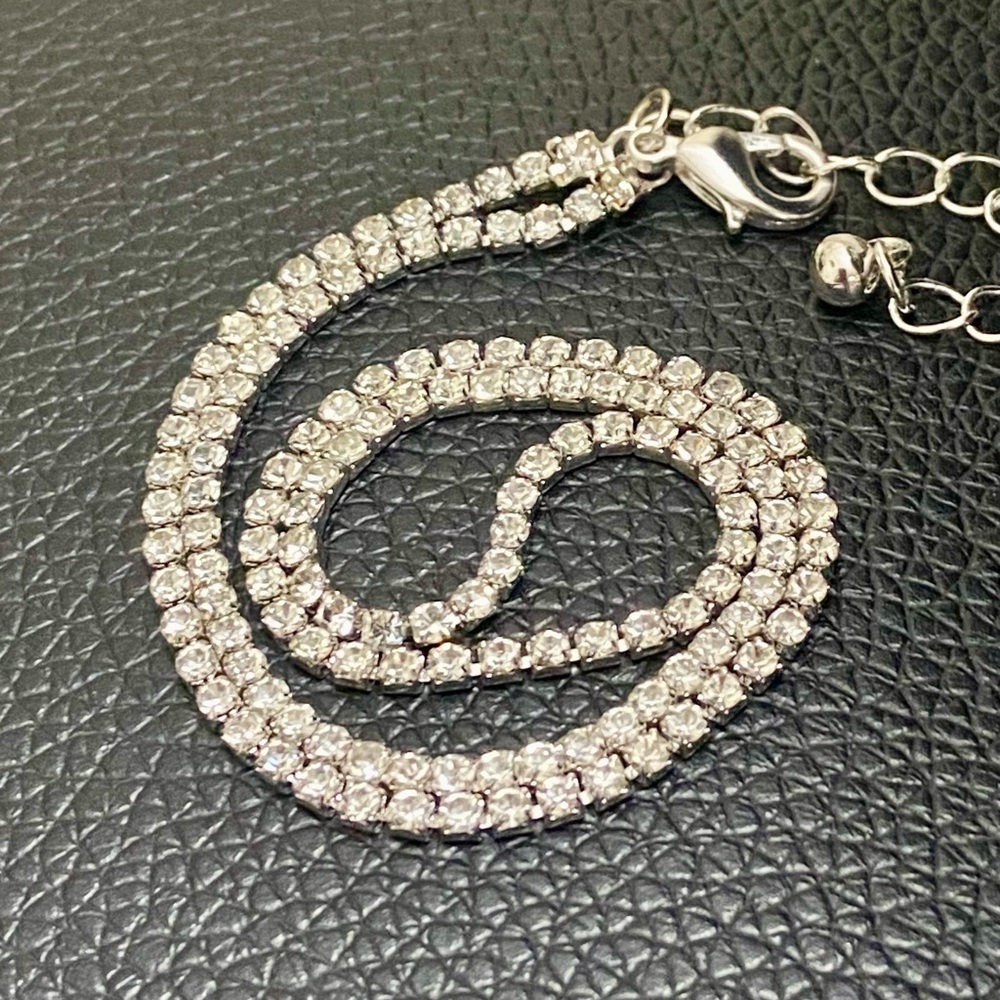Elegant Silver Crystal Necklace
